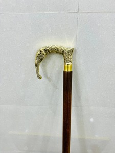 Bastón Multifuncional Hecho a Mano de Madera de Palisandro con Empuñadura de Cabeza de Elefante de Latón de Uttarakand - Product Image 3