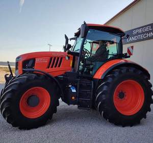 Tracteur agricole Kubota M7060 4x4 à vendre à prix très avantageux - Product Image 1