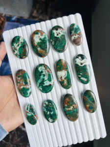 Piedras preciosas de crisocola 100% naturales, cabujones de crisocola de diferentes formas y tamaños para la fabricación de joyas, especímenes minerales. - Product Image 4