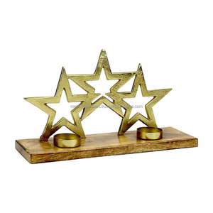 Bougeoir à bougies chauffe-plat en forme d'étoile dorée décoratif moderne Base en bois Support de bougie en forme d'étoile en laiton pour la décoration de la maison de table festive - Product Image 5