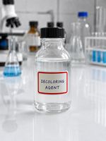 Agent décolorant haute performance pour le traitement des eaux usées industrielles, l'élimination des colorants textiles et la purification de l'eau