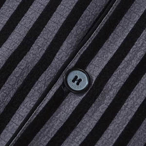 Nuevo Conjunto de 2 Piezas de Pantalones Largos a Rayas Gris Oscuro y Cárdigan Informal con Solapa Simple para Usar en Casa - Product Image 5