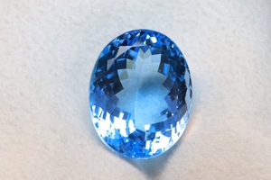 Superbe Topaze Bleue Suisse, Pierre Précieuse Ovale de 7x5mm, Facettée, Provenant du Brésil - Product Image 5