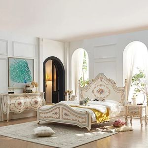 Juego de dormitorio clásico francés blanco de Montage Beverly Hills, cama de caoba tallada para hotel o villa, garantizado. - Product Image 4