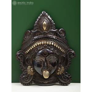 Máscara para colgar en la pared de latón de 7 pulgadas Serenity of Kali hecha a mano en India - Product Image 3