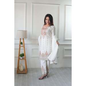 Conjunto de traje de fiesta para mujer de diseñador con trabajo de secuencia y Dupatta - Product Image 4