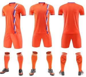 Maillots de football personnalisés pour clubs, kits de football pas chers et confortables, vente en gros de maillots de football pour hommes - Product Image 3