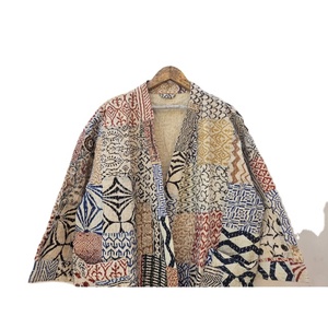 Bata Kimono Acolchada Kantha Hecha a Mano, Estilo Bohemio Único, Cintura Elástica, Diseño de Retazos de Cachemira, Larga y Acogedora - Product Image 4