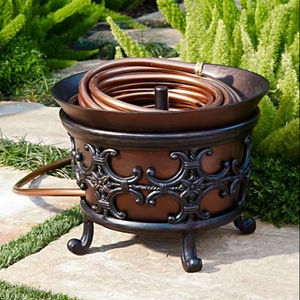 Support de rangement pour tuyau d'arrosage en bronze orné avec base surélevée, organisateur décoratif d'extérieur - Product Image 1