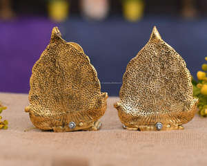 Idolo de Laxmi y Ganesh de Metal Chapado en Oro, Decoración para el Hogar, Artículos de Pooja, Hecho a Mano, Ecológico, Moderno, Regalo Corporativo y de Oficina - Product Image 4