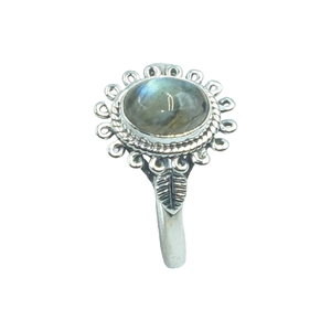 Anillo de Labradorita Natural con Plata de Ley 925, Anillo Hecho a Mano con Cabujón Ovalado, Joyería de Diseño Boho Vintage para Mujer - Product Image 1