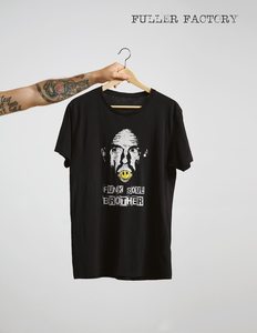 เสื้อยืดผู้ชายคอกลมแขนสั้น พิมพ์ลายลำลอง ทรงปกติ ผ้าคอตตอนเจอร์ซีย์ โลโก้ด้านหน้า ขายส่ง MOQ ต่ำ - Product Image 4