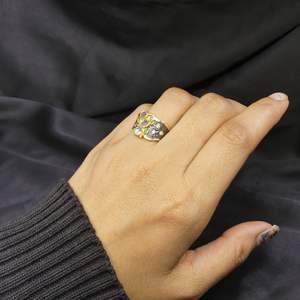 Bague de fiançailles classique en argent sterling 925 plaqué or, vintage, faite à la main, avec pierres précieuses de couleur labradorite, émeraude et topaze blanche - Product Image 4