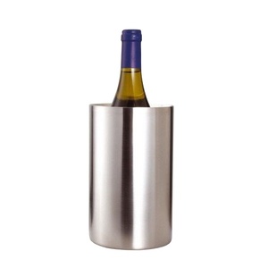 Enfriador de vino de Metal plateado de calidad creativa Cubo de hielo Diseño clásico Enfriador de vino de servicio grande para uso en bar a precio de mayorista - Product Image 1
