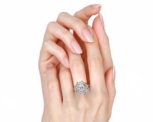 Anillo de Moissanita Flor de Loto, Plata de Ley 925, Anillo Floral Inspirado en la Naturaleza, Anillo de Declaración, Regalo Espiritual para Ella - Product Image 5