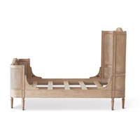 Meuble Jhonson en bois de mahogany massif de bonne qualité avec tressage en rotin et finition naturelle pour chambre à coucher