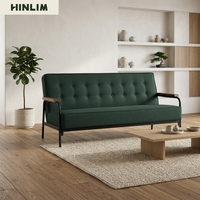 Sofá Cama Contemporáneo de Tela de Tres Plazas con Respaldo Acolchado y Patas de Metal - Muebles Duraderos para Sala de Estar, Apartamentos y Hoteles