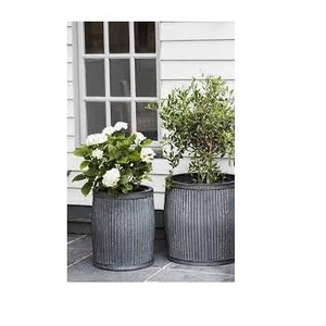 Pot de fleurs décoratif en métal de qualité supérieure, taille moyenne, pour jardin et salon - Product Image 1