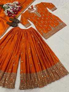 Ensemble Lehenga Choli brodé lourd avec travail de sequins, Lehenga de créateur pour mariée avec Dupatta, pour mariage et soirée - Product Image 5