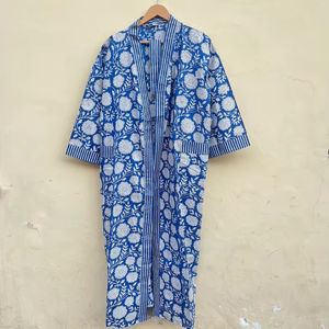 Bata Kimono de Algodón 100% Tejido para Mujer con Estampado Digital de Dibujos Animados, Camisón de Verano Hecho a Mano ODM con Cuello en V y Cintura Elástica de Longitud Completa - Product Image 1