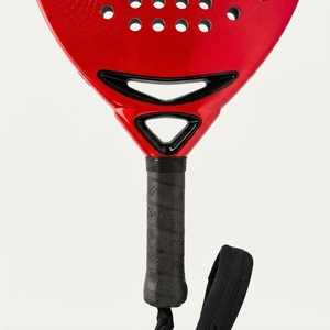 ไม้เทนนิส Red Teardrop Padel รุ่น 16x19 ลายพราง พร้อมด้ามจับโฟม EVA กันลื่น ทนทาน ผลิตจากคาร์บอน ใช้ได้ทั้งกลางแจ้งและในร่ม เหมาะสำหรับผู้เล่นทุกระดับ - Product Image 3