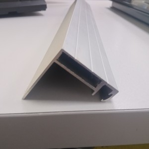 Profilé d'extrusion en alliage d'aluminium SHALUMI SE23, finition anodisée naturelle pour décorations |   Phu Tho Origin Tolerance de 1% - Product Image 1