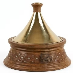 Recipiente de madera de lotus festoneado de primera calidad con tapa cónica de latón pulido, calentador de comida árabe para banquetes reales. - Product Image 5