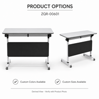 Table de formation mobile moderne avec panneau de discrétion noir, base en métal blanc et roulettes pour salles de réunion de bureau