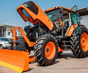 Tractor Agrícola Kubota M135X de 135HP, 4WD, Diésel, Maquinaria Agrícola de Trabajo Pesado, Equipo para Trabajo de Campo - Product Image 1