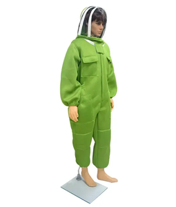 Traje de Apicultura Rojo Transpirable de Malla Airmesh con Velo de Malla y Mangas Holgadas de Poliéster para Apicultores - Product Image 4