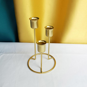 Candelabros de Hierro de 3 Brazos para Velas Cónicas, Candelabro Dorado para Mesa, Regalo Hecho a Mano para el Día de San Valentín, Decoración Duradera para el Hogar - Product Image 5