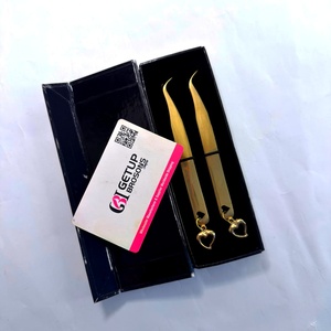 Pinzas para Pestañas de Plasma Doradas GETUP BROSONS, Punta Suave de Precisión, Empaque en Caja con Diseño de Corazón - Product Image 5