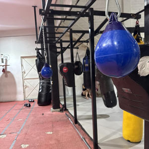 Sac de frappe professionnel Cosh Sports résistant aux déchirures, sac de frappe Hydro-Strike pour l'entraînement de boxe, MMA et Muay Thai - Product Image 5