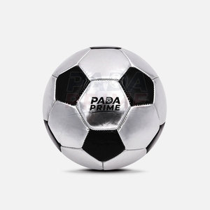 Ballon de sport haute performance cousu à la machine, couverture robuste, coutures nettes, durable, design écologique pour intérieur/extérieur - Product Image 2