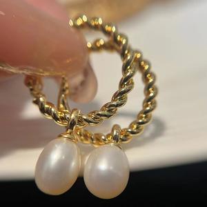 Pendientes Clásicos de Perlas de Agua Dulce Naturales con Inyección de Oro de 14K, Versátiles y Sencillos, Perlas Sonriente, Venta al por Mayor - Product Image 2