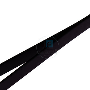 Pinces à cils en acier inoxydable de haute qualité, faites à la main - Réutilisables et durables - Product Image 6