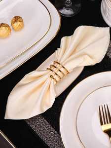 Anillos de servilleta ovalados de metal dorado moderno, decoración de mesa con acabado pulido, decoración de mesa duradera y ecológica. - Product Image 2