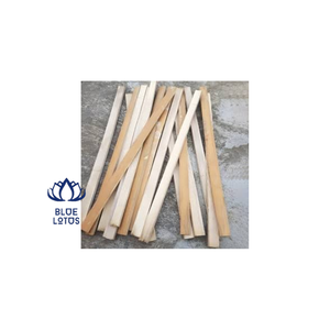 Poste de bambú natural recto y partido para cercas y jardinería - Product Image 1