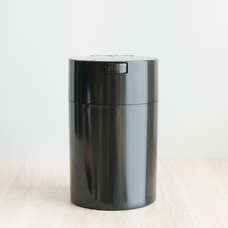 สีดำล้วน