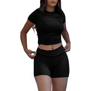 Conjunto deportivo gris de 2 piezas para mujer: Top corto de encaje de malla de manga corta y shorts de cintura alta con soporte alto, de punto sólido y transpirable para primavera. - Product Image 5