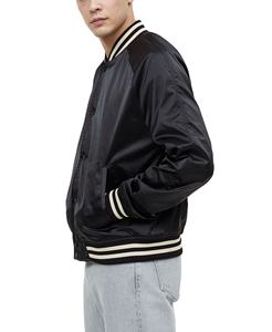 Chaqueta Varsity de Satén para Hombre, Color Sólido, Diseño Negro de Lujo, Transpirable, Estilo Urbano, Tallas Grandes, Venta al Por Mayor - Product Image 4