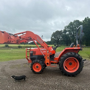 Tracteur Kubota L2800 de qualité supérieure, conçu pour l'fiabilité et la robustesse. Achetez maintenant, livraison rapide pour une utilisation immédiate. - Product Image 3