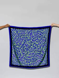 ผ้าพันคอไหมพิมพ์ลายแฟชั่นแบบสั่งทำพิเศษ ผ้าคลุมศีรษะฮิญาบ ผ้าพันคอสี่เหลี่ยม คอลเลคชั่นขายส่งจำนวนมาก - Product Image 4