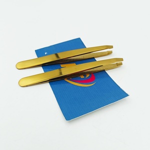 Pinzas para Cejas de Acero Inoxidable Japonés Ecológicas, Chapadas en Oro, Punta Inclinada, con Logotipo Personalizado - Product Image 2