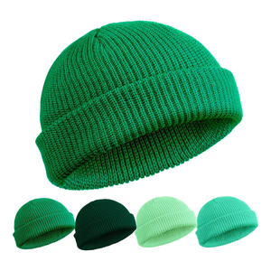 Bonnet tricoté unisexe en acrylique 100% couleur unie, décontracté, pour l'hiver, pour adultes, 56-58CM, vert, vente en gros 2026, ODM OEM - Product Image 1