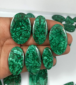 Vente en gros de cabochons en malachite naturelle, pierres brutes ovales/coussin/goutte, véritables bijoux en malachite naturelle, 20-40mm, 5-15g - Product Image 4
