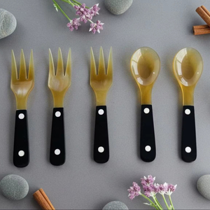 Ensemble de couverts en corne de buffle, cuillère et fourchette, vente en gros, haute qualité, faits à la main, corne naturelle polie, Uttar Pradesh, pour mariage, artisanat - Product Image 1