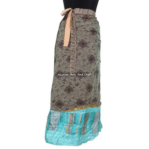Falda india reversible de seda mágica tipo sari, estilo Rajasthani, para mujer, de seda artística. - Product Image 2