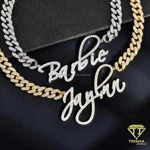 Collar personalizado con la palabra 'Moissanite Diamond', colgante con letra en letrañecito completamente brillante y cadena cubana con incrustaciones de diamantes, colgante de lujo. - Product Image 5