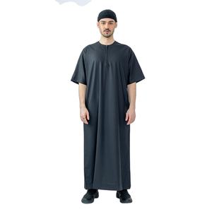Vêtements islamiques à manches courtes pour l'été Thobe pour hommes Jubba Nouvelle arrivée Thobe pour hommes personnalisé Vente à chaud islamique Jubba pour hommes - Product Image 6